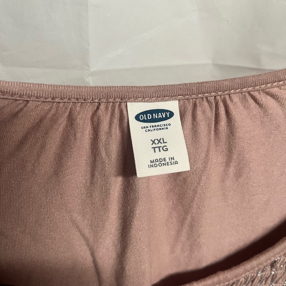 Old Navy Women's Dusty Pink Blouse - Picture 2 of 4